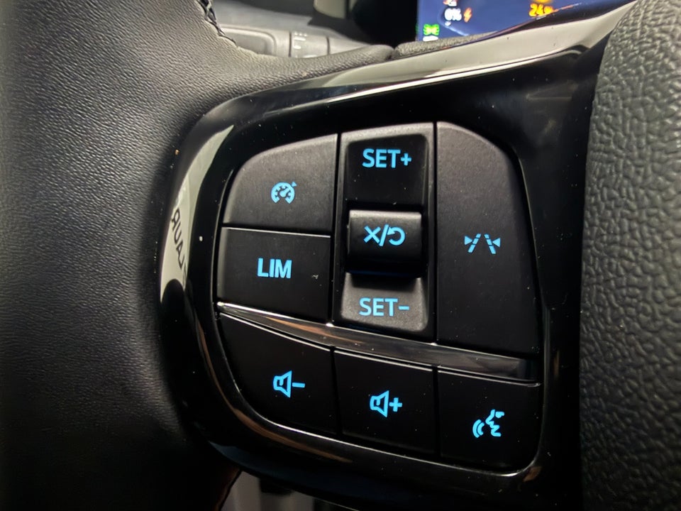 Ford E-Transit Custom 320S 64 Limited