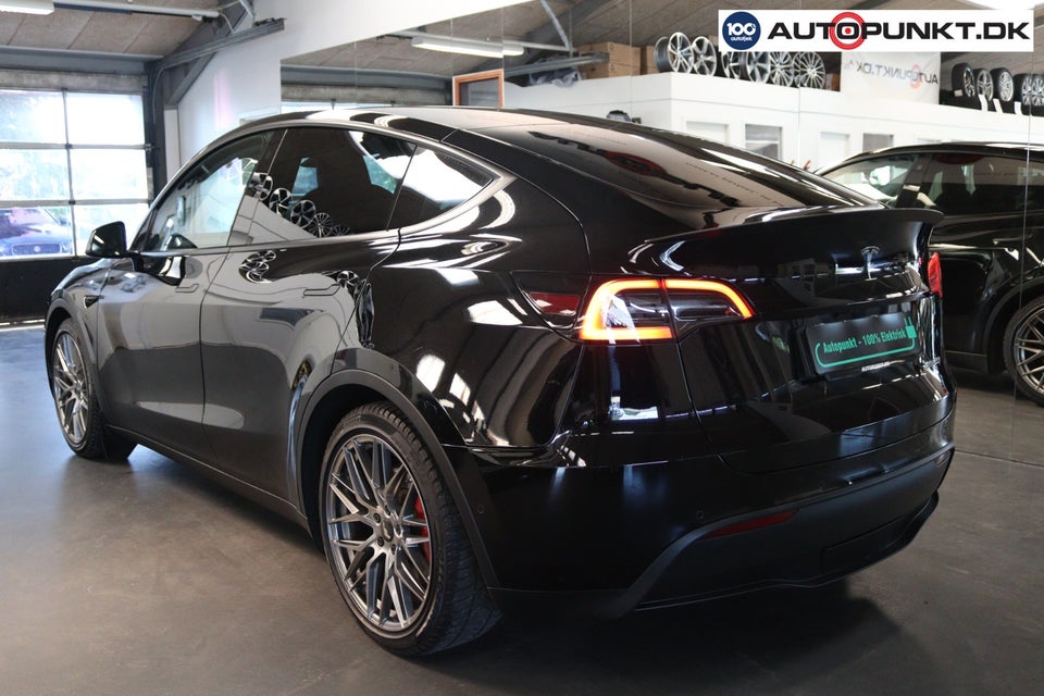 Tesla Model Y Performance AWD 5d