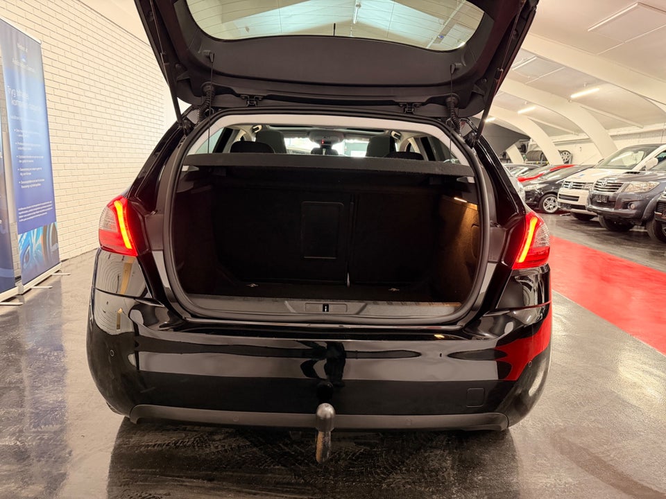 Peugeot 308 1,6 BlueHDi 120 Edition+ 5d