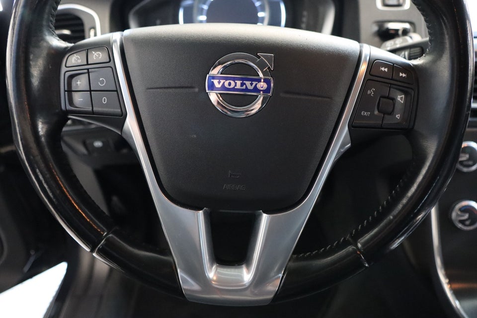 Volvo V60 2,0 D4 181 Momentum aut. Van 5d