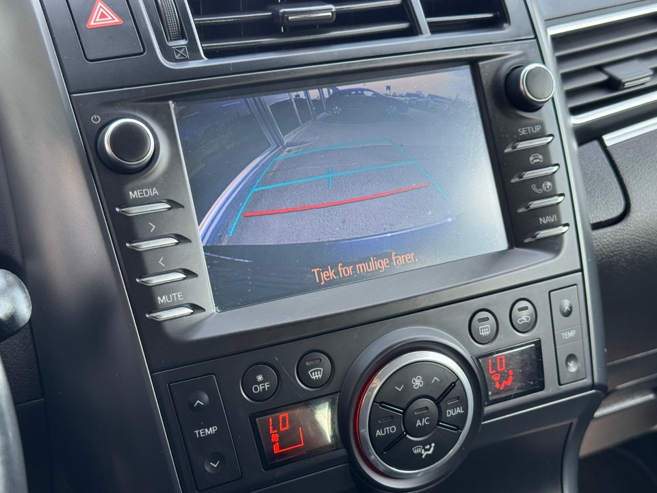 Toyota Verso 1,8 VVT-i T2 Limited 5d