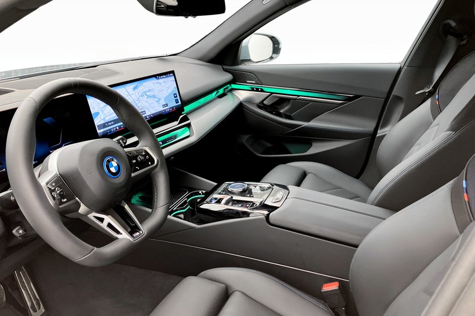 BMW i5 eDrive40 Touring Fully Charged 5d