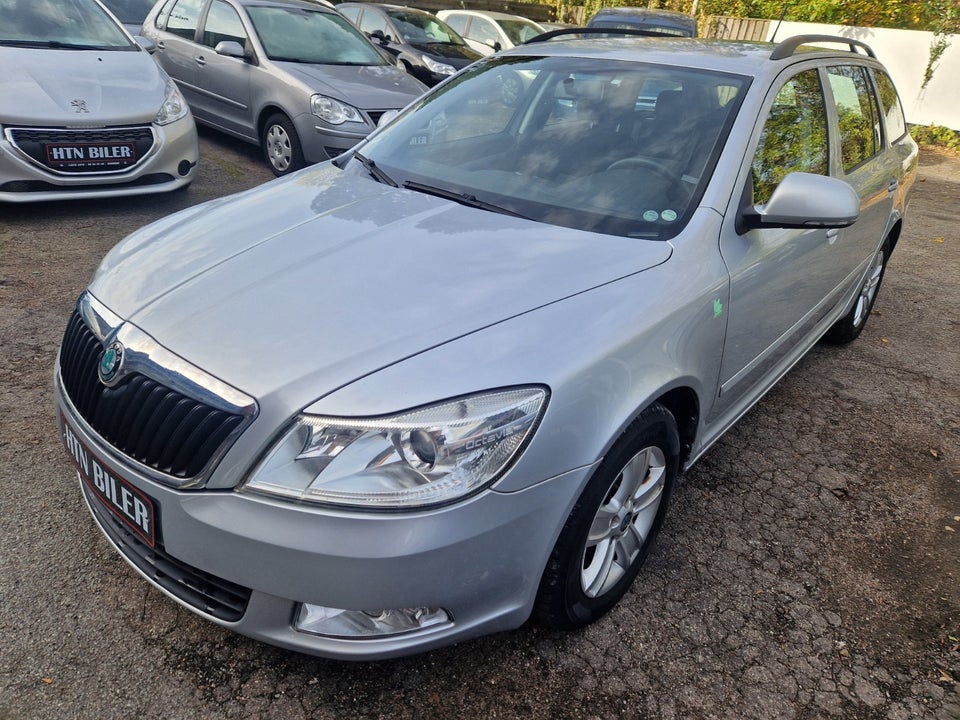 Skoda Octavia 1,6 TDi 105 Ambiente Combi GreenLine 5d