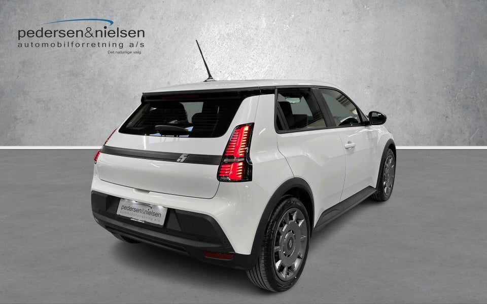 Renault 5 E-Tech 40 Evolution 5d