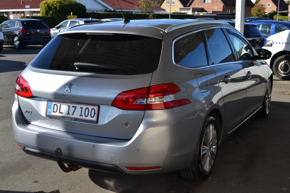 Peugeot 308 1,6 BlueHDi 120 Allure Sky SW 5d