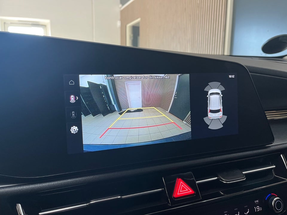Kia Niro 64 EV Access Plus 5d