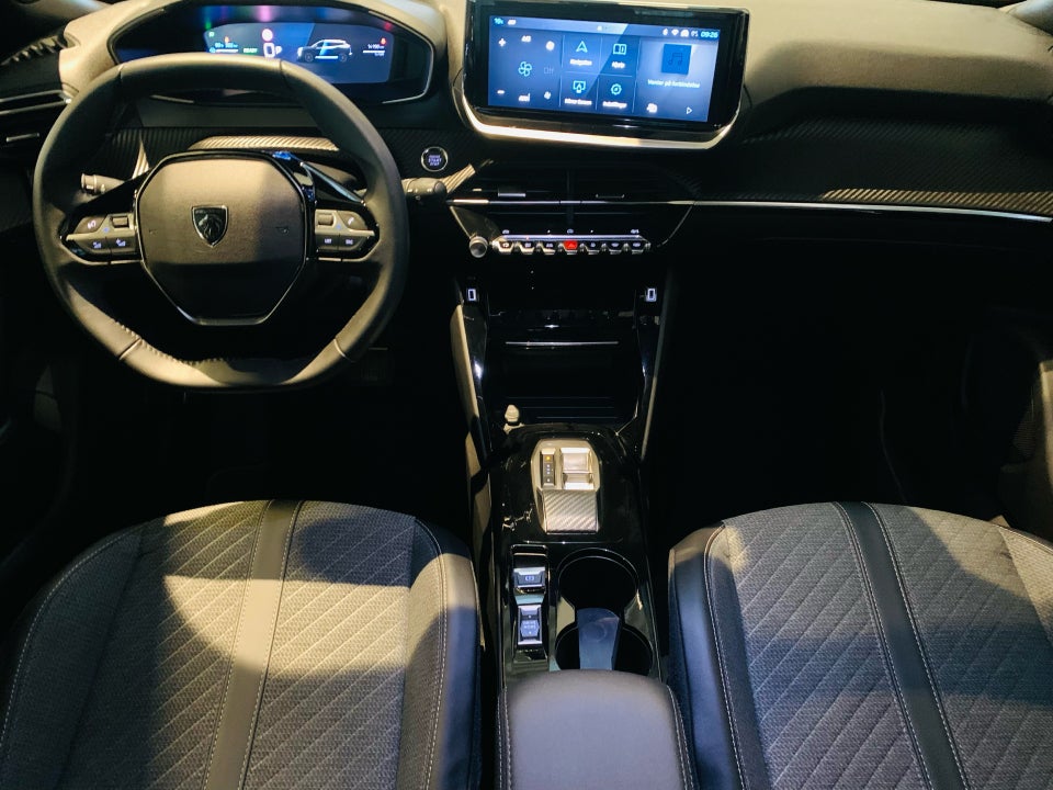 Peugeot e-2008 50 Allure 5d