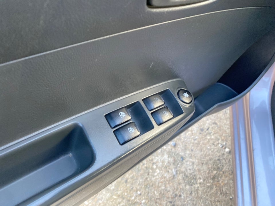 Chevrolet Spark 1,0 LS 5d