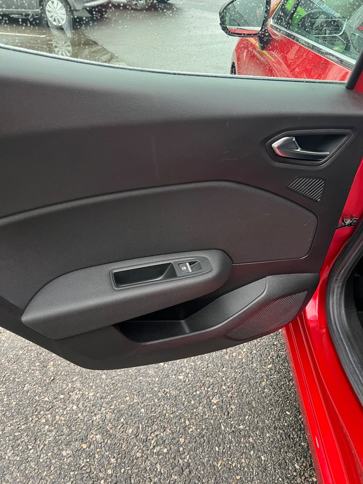 Renault Clio V 1,0 TCe 100 Intens 5d