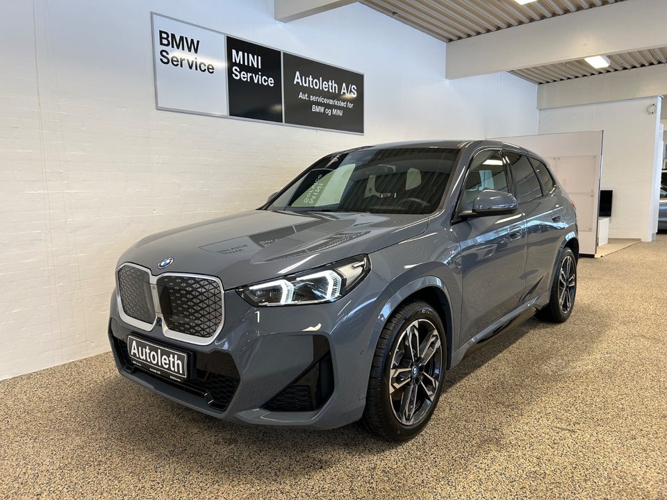 BMW iX1 xDrive30 Fully Charged M-Sport 5d