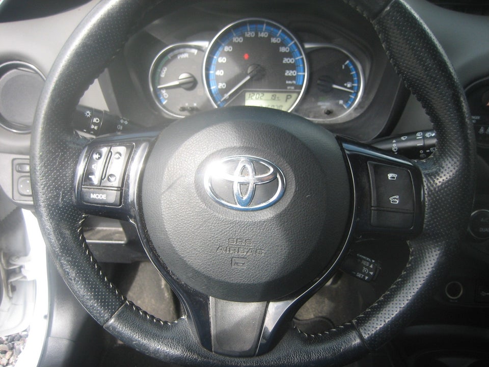 Toyota Yaris 1,5 Hybrid H2 e-CVT 5d