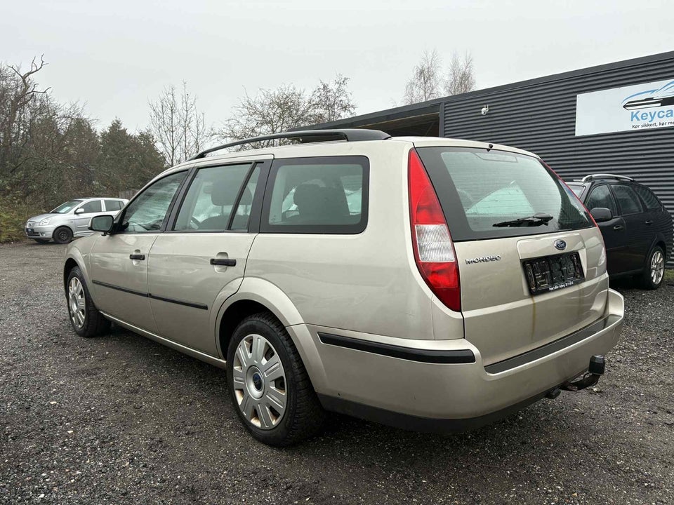 Ford Mondeo 1,8 110 Ambiente stc. 5d