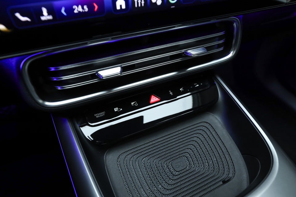 Mercedes CLA250+ EQ Progressive 4d