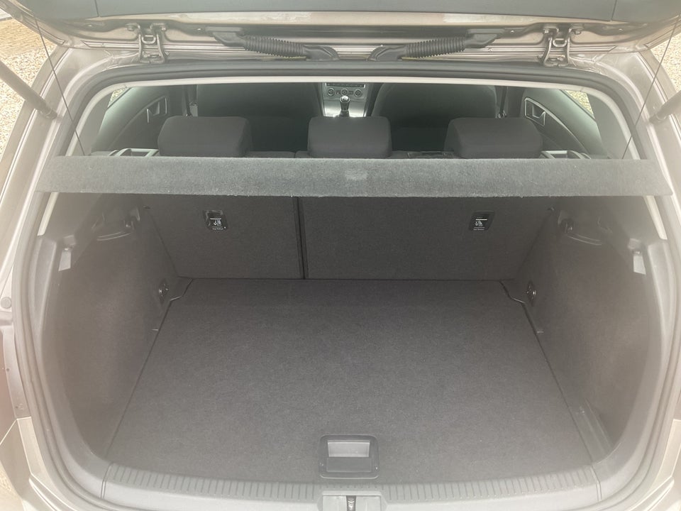 VW Golf VII 1,4 TSi 122 Edition 40 BMT 5d