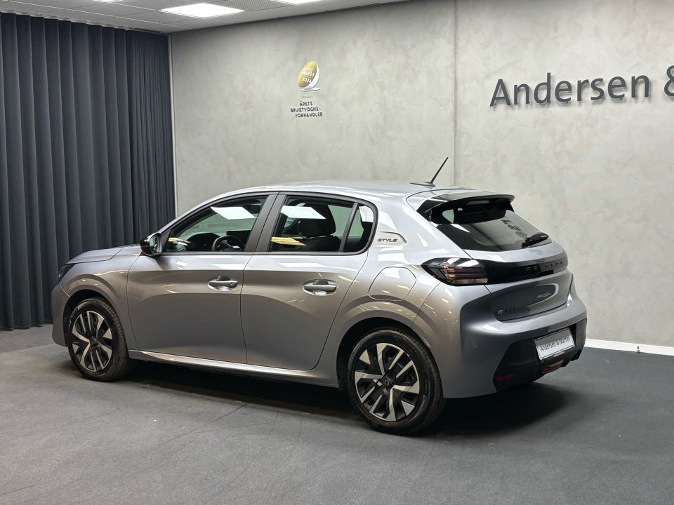 Peugeot e-208 50 Style 5d