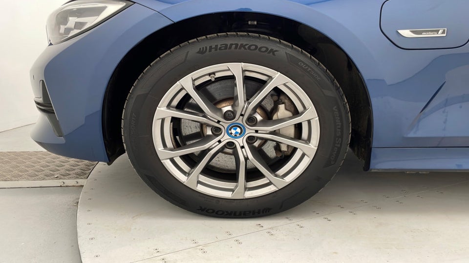 BMW 330e 2,0 Touring Sport Line aut. 5d