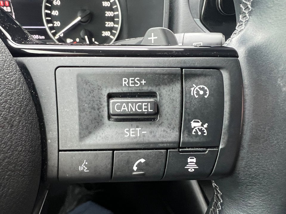 Nissan Qashqai 1,3 Dig-T 160 N-Connecta 5d