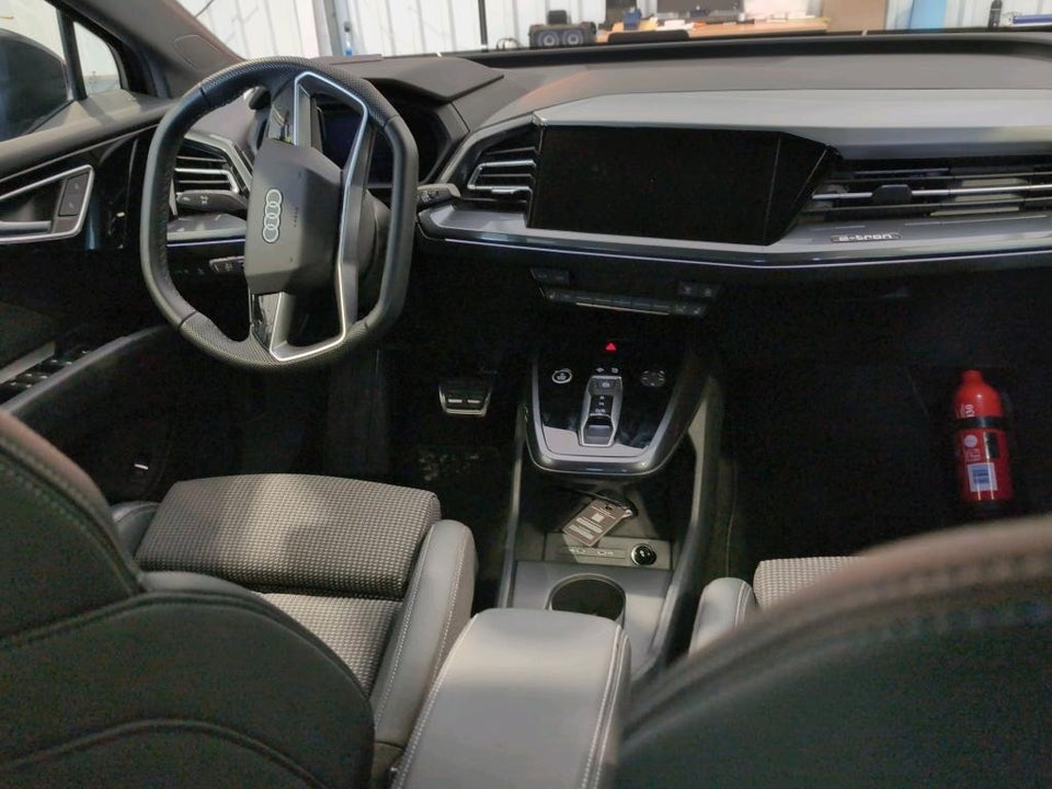 Audi Q4 e-tron 45 S-line 5d