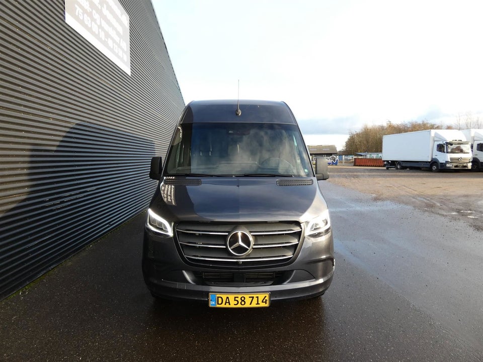 Mercedes Sprinter 319 3,0 CDi A4 Kassevogn aut. RWD