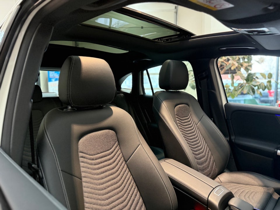 Mercedes EQA250+ Progressive 5d