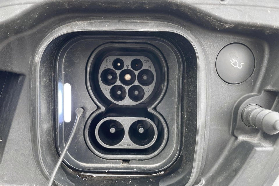 Volvo XC40 ReCharge Twin Plus 5d