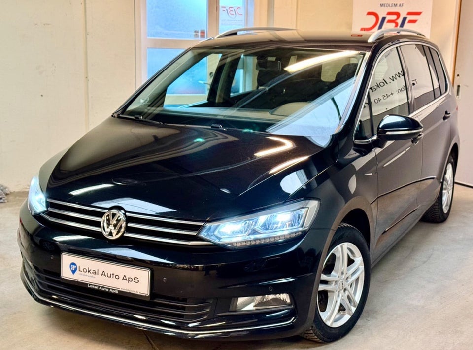 VW Touran 2,0 TDi 150 R-line DSG 7prs 5d