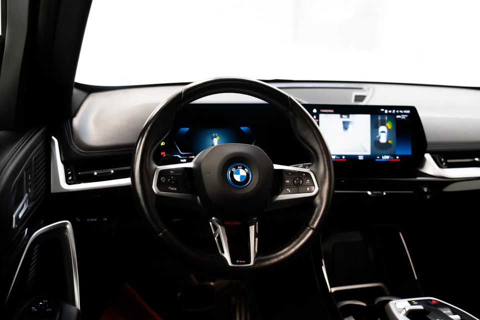 BMW iX1 xDrive30 Charged M-Sport 5d