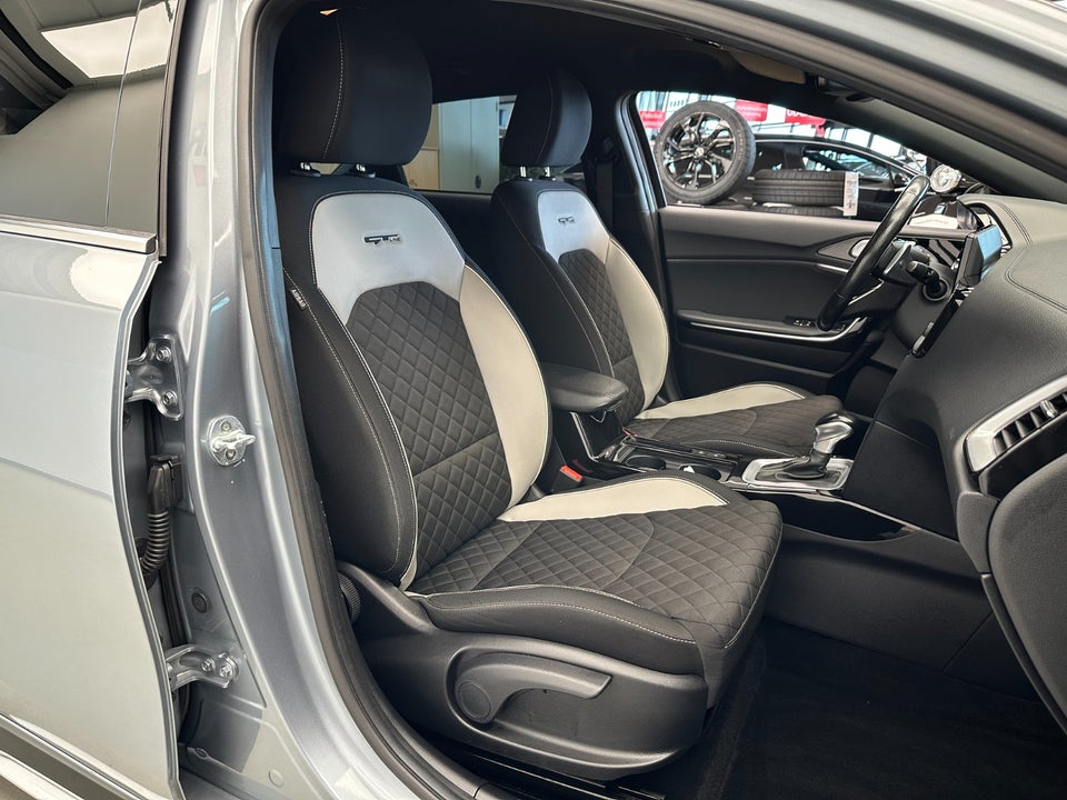 Kia ProCeed 1,6 CRDi 136 GT-Line DCT 5d