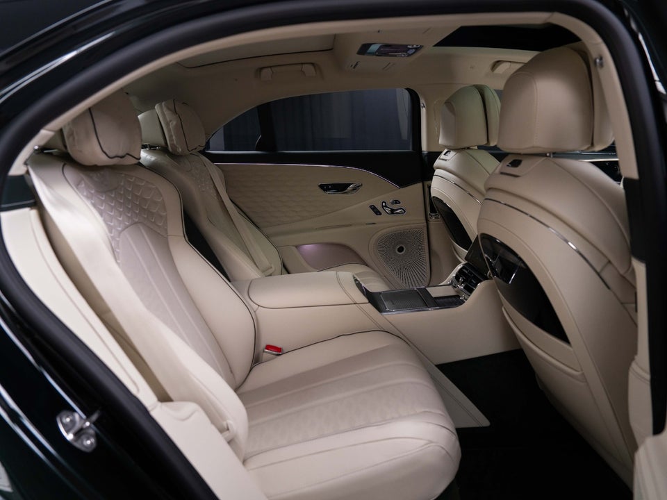 Bentley Flying Spur 4,0 V8 Hybrid Mulliner aut. 4d