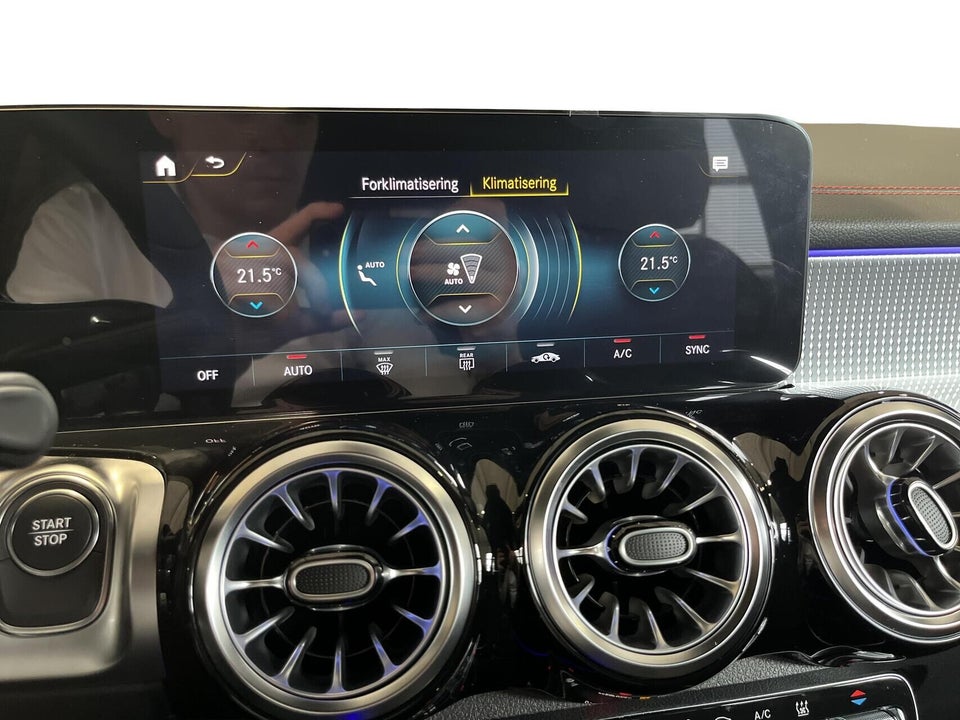 Mercedes EQB300 AMG Line 4Matic 5d