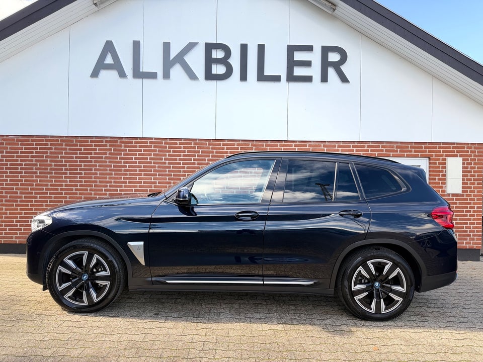 BMW iX3 Charged 5d