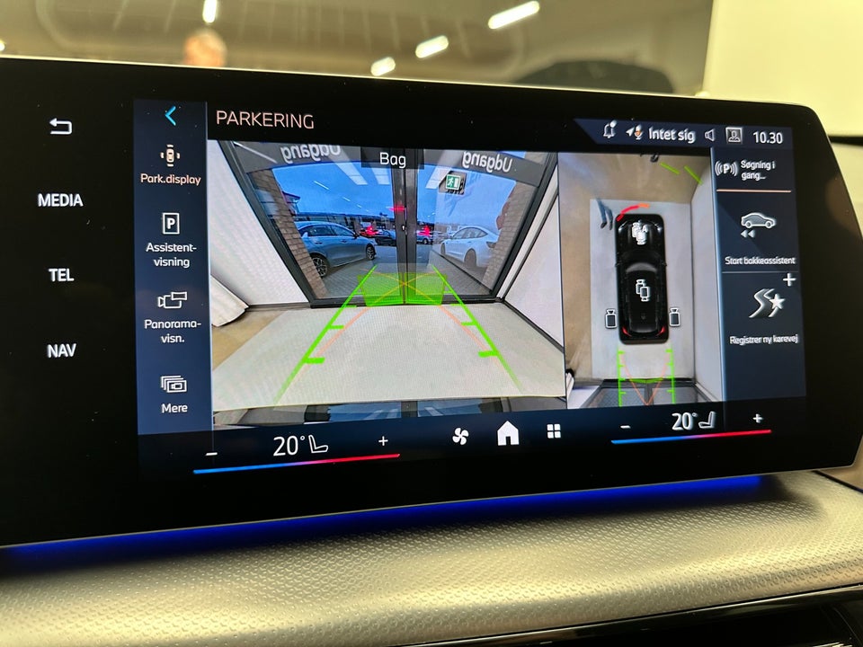 BMW iX1 eDrive20 M-Sport Pro 5d