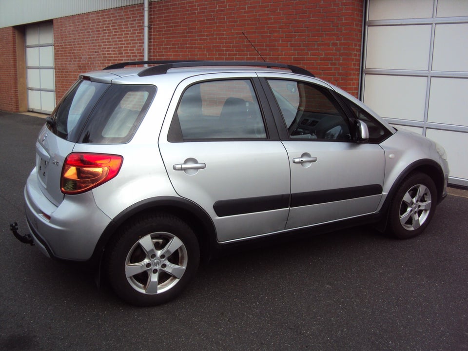 Suzuki SX4 1,6 CombiBack GLX 5d