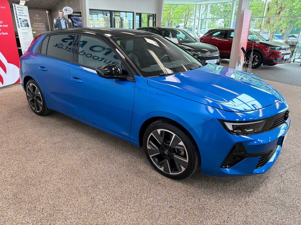 Opel Astra-e 54 GS 5d