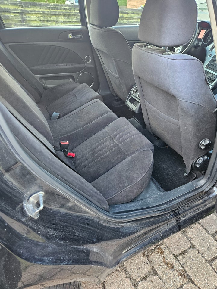 Alfa Romeo 159 2,2 JTS S 4d