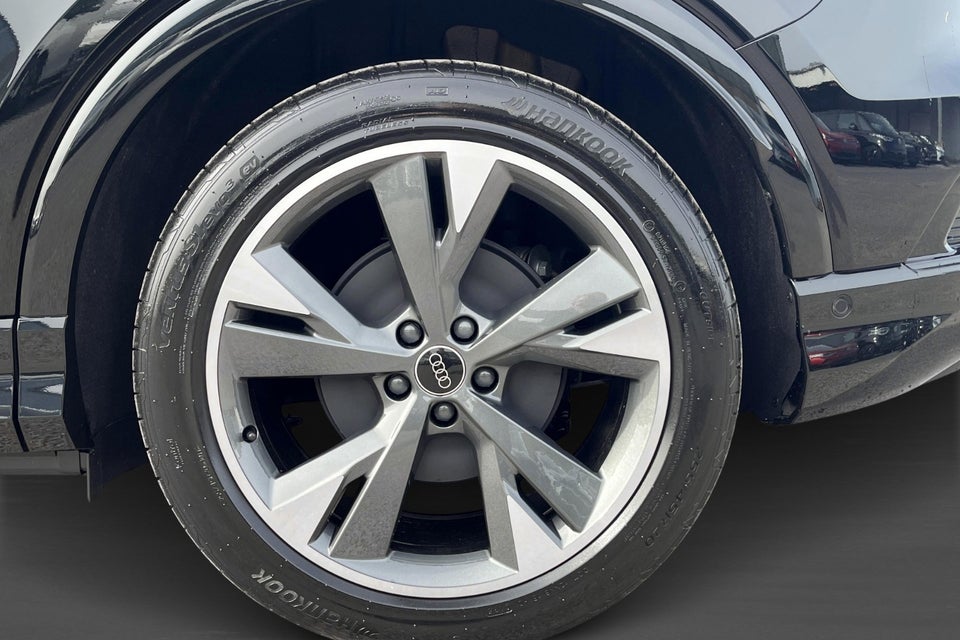 Audi Q4 e-tron 45 S-line Edition 5d