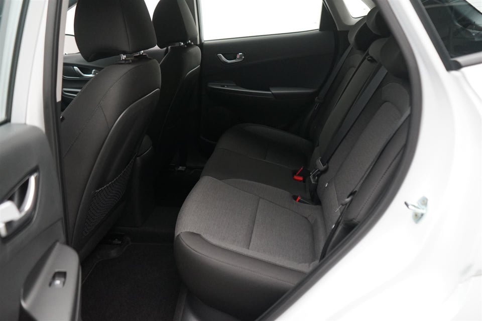 Hyundai Kona 39 EV Select 5d