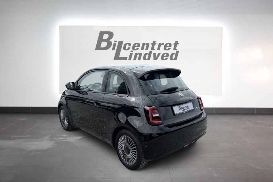 Fiat 500e 42 Icon 3+1 4d
