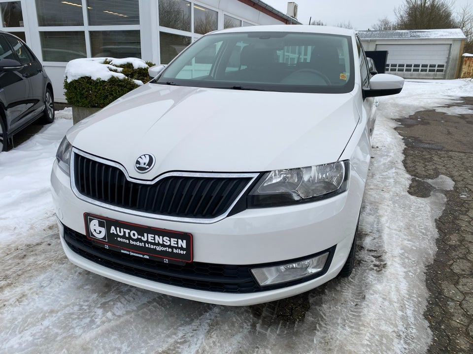 Skoda Rapid 1,6 TDi 105 Ambition Spaceback 5d