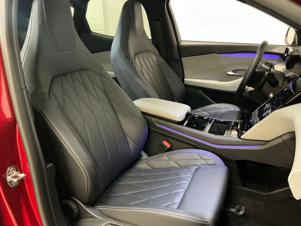 Ford Explorer 82 Premium Extended Range 5d