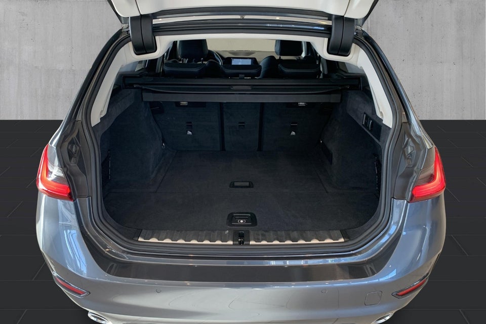 BMW 320d 2,0 Touring Sport Line aut. 5d