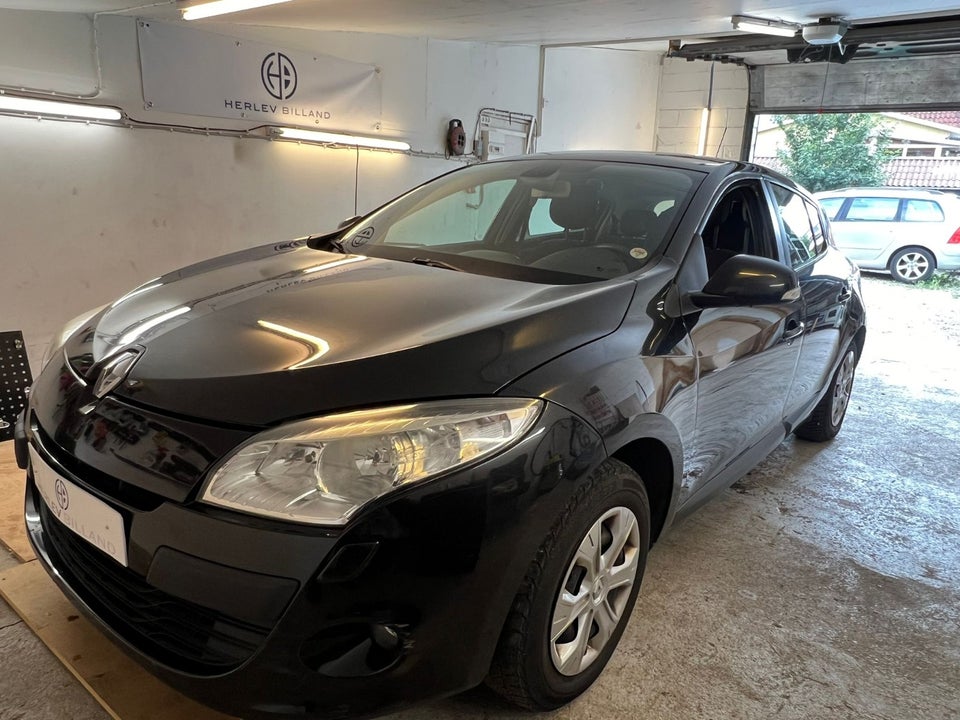 Renault Megane II 1,6 Expression 5d