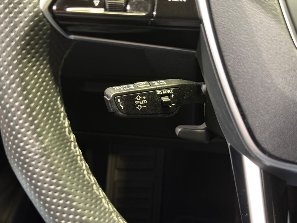 Audi e-tron 55 S-line quattro 5d