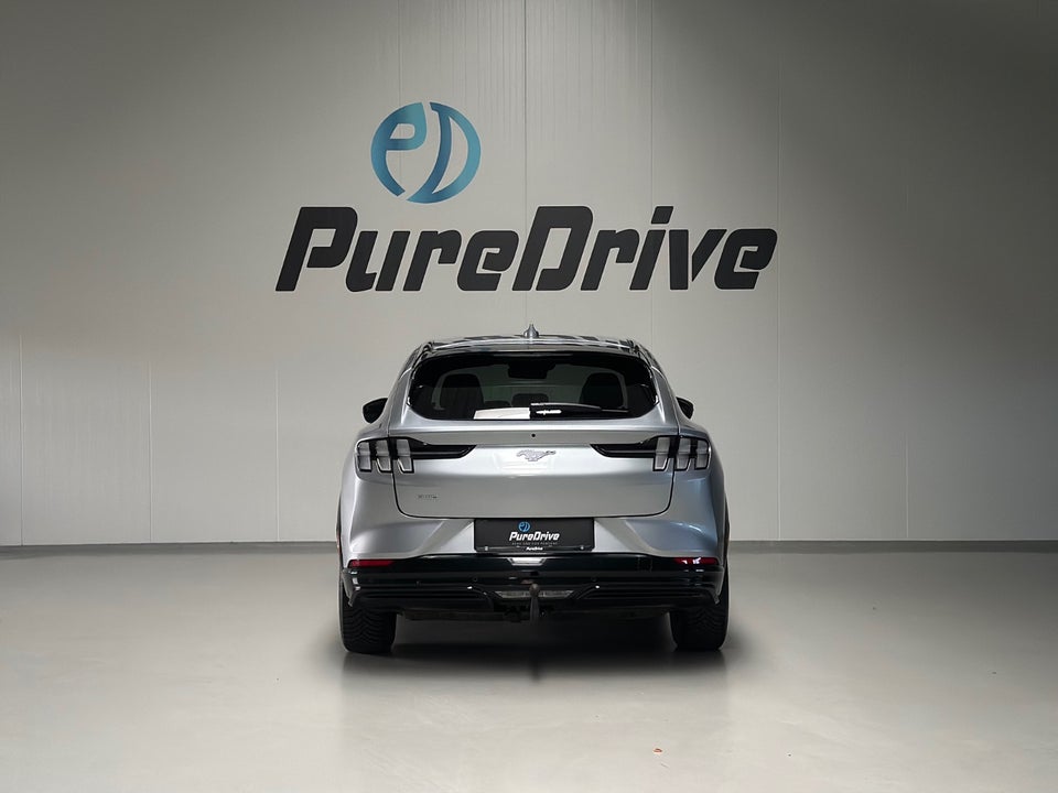 Ford Mustang Mach-E 75 Standard Range AWD 5d