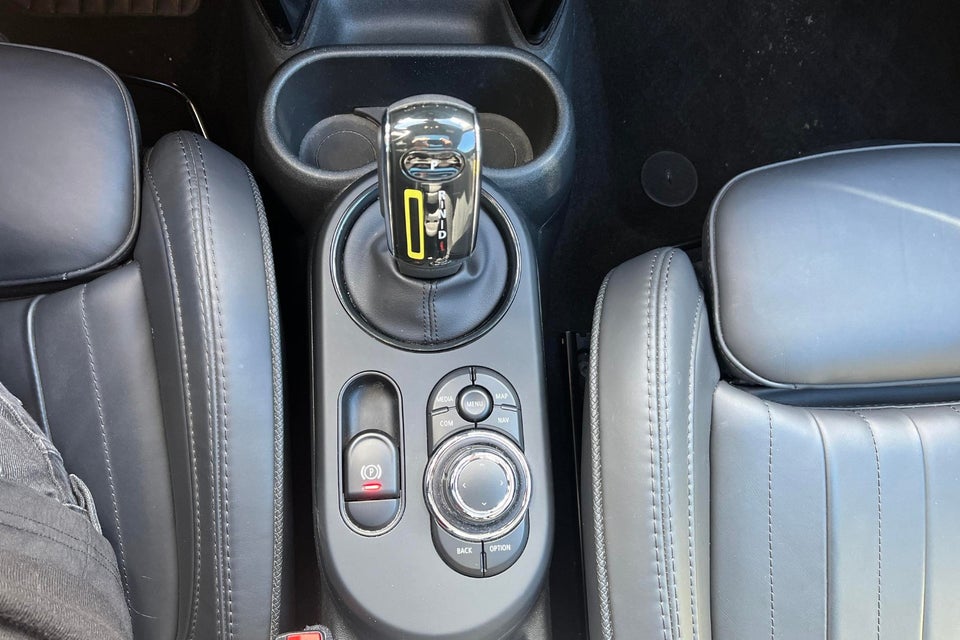 MINI Cooper SE Younique Trim 3d