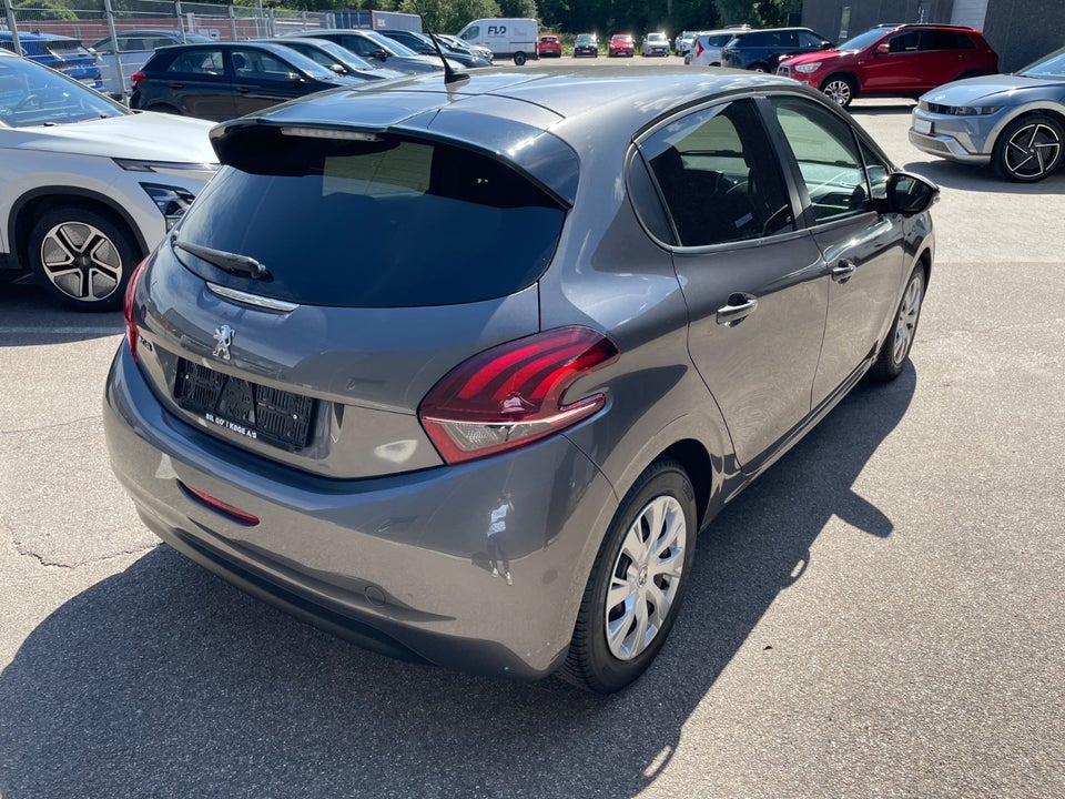 Peugeot 208 1,2 VTi 82 Envy 5d