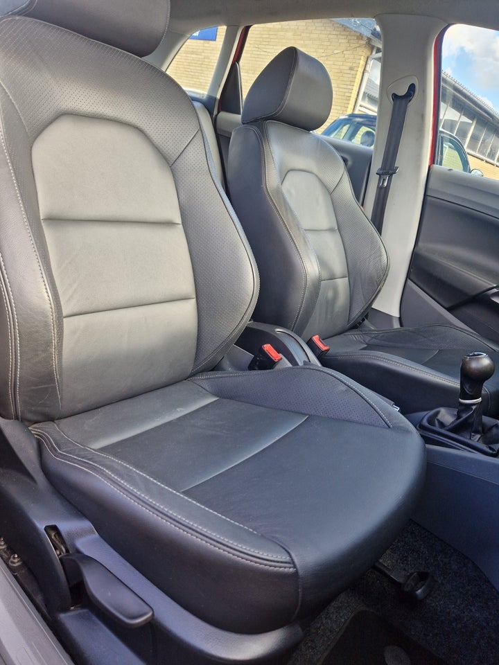 Seat Ibiza 1,6 TDi 105 Style ST 5d