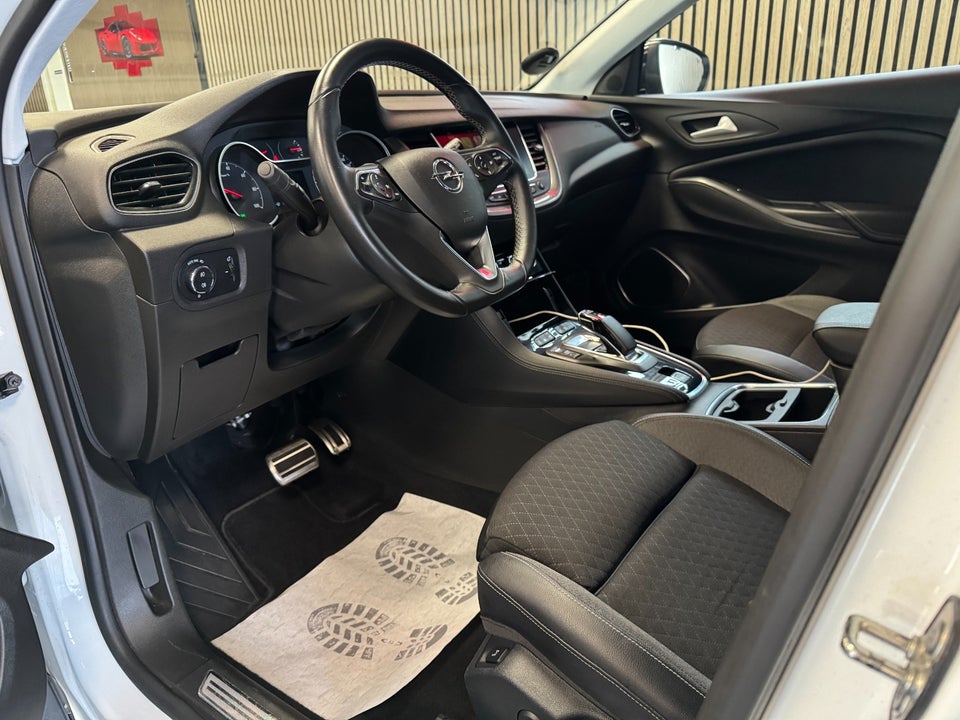 Opel Grandland X 1,6 Hybrid Ultimate aut. 5d