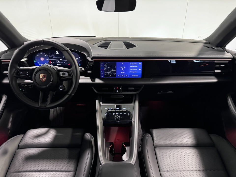 Porsche Macan 4 5d