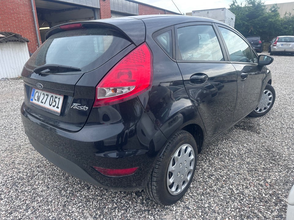 Ford Fiesta 1,25 82 Titanium 5d